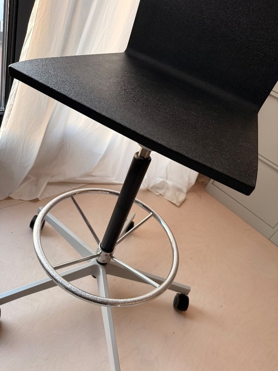 Image 1 of Vitra. 04 Counter chair Maarten van Severen