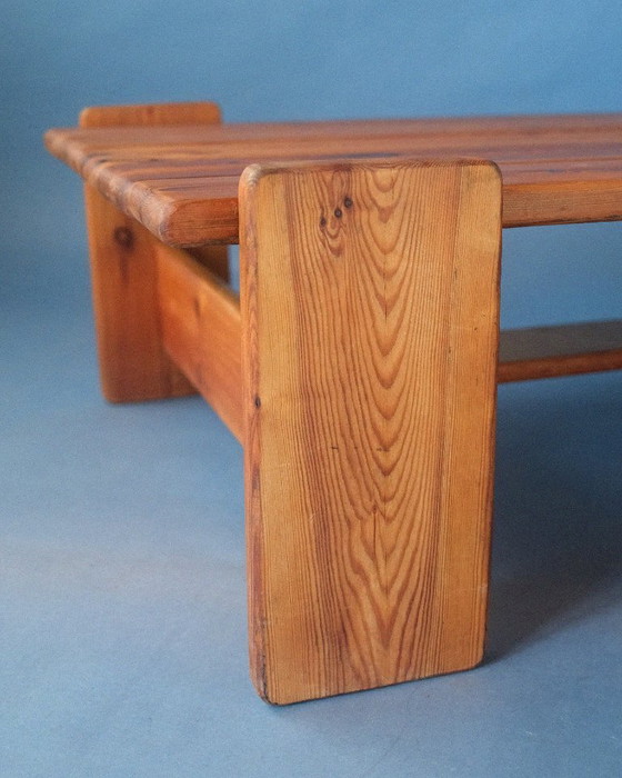 Image 1 of Brutalist coffee table in solid pine wood (larger version)