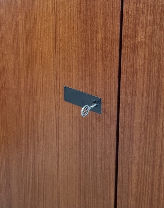 Armoire Mid Century – Wood (photo 15 of 23)