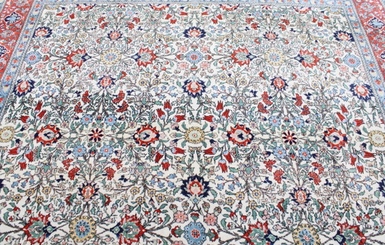 Image 1 of Tapis original noué à la main Hereke Laine Ancienne 335 x 232 cm
