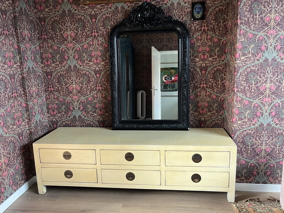 Image 1 of Chinesischer Schrank / Sideboard