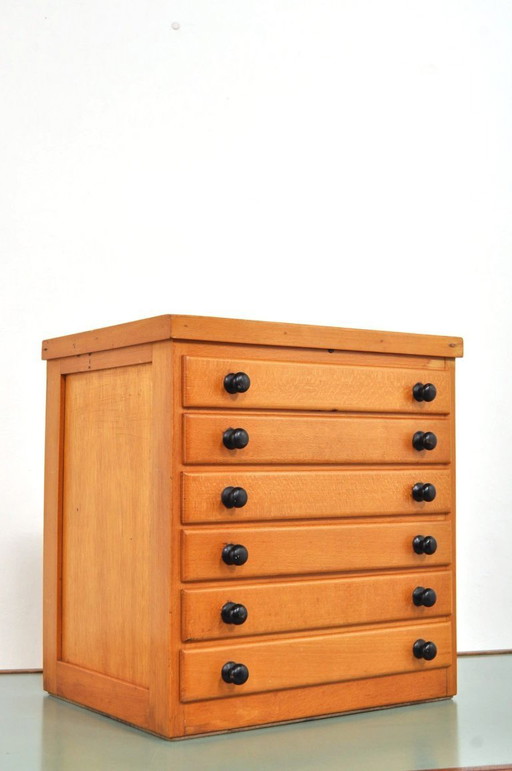 Armoire à bijoux vintage en bois de hêtre, années 1950