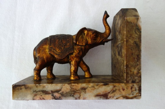 Image 1 of Coppia di fermalibri vintage a forma di elefante in marmo e oro