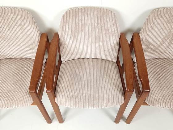 Image 1 of 3 vintage teakhouten Deense stoelen nieuw gestoffeerd roze rib