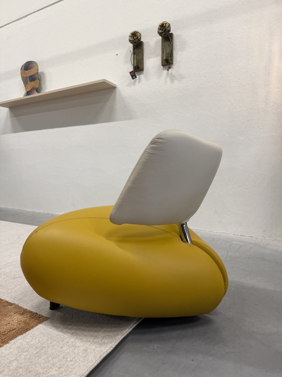 Image 1 of Leolux Pallone armchair yellow leather