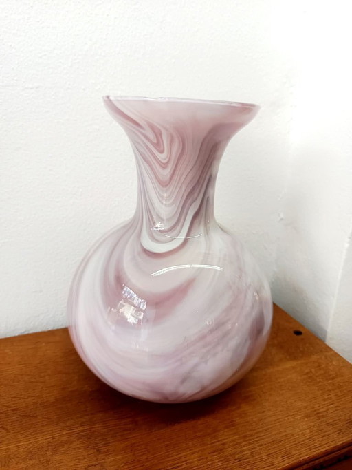 Vintage pink Murano-style glass vase