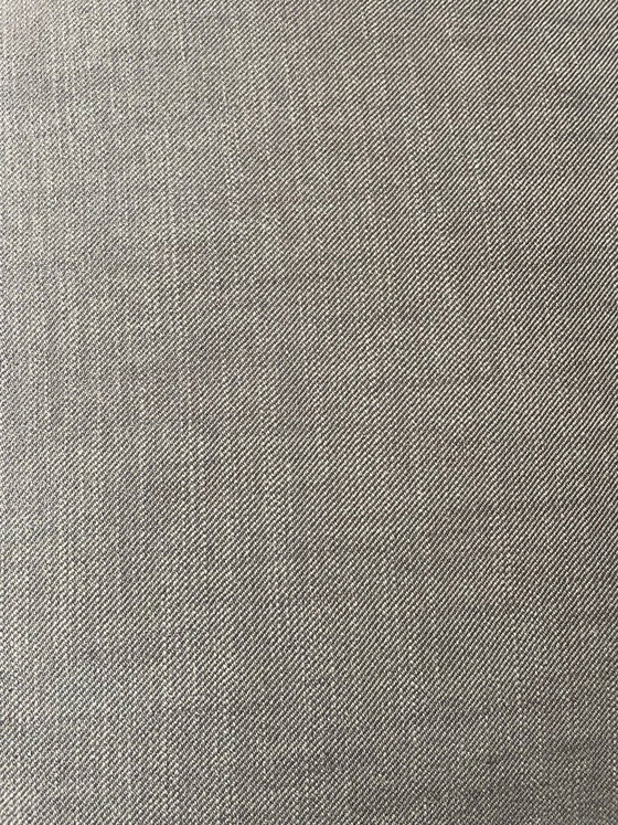 Image 1 of Sillón de tela gris