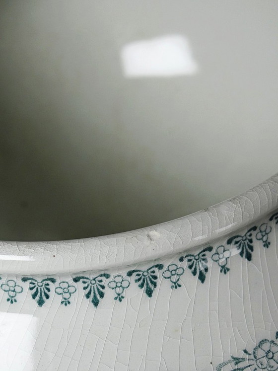 Image 1 of Large antique K&G Lunéville Compiègne pattern ironstone tureen