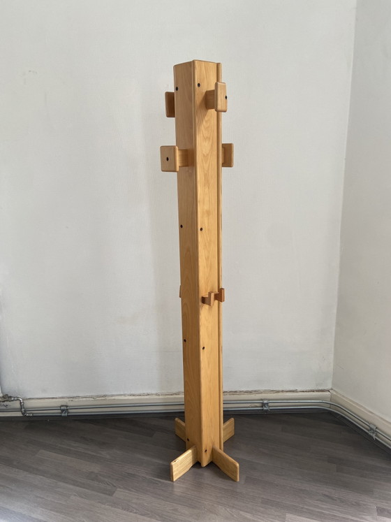 Solid Oak Column Coat Rack, Brutalist Style — in the spirit of Giuseppe Rivadossi, 1970s – Wood (photo 5 of 9)
