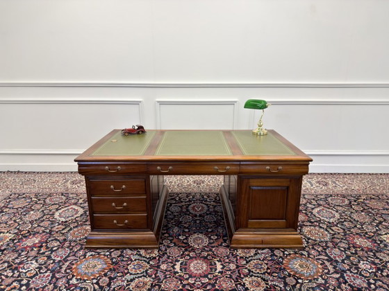 Grande Scrivania da Partner Inglese – Scrivanie, Leather, Wood (photo 2 of 20)