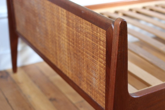 Letto scandinavo vintage in vimini e teak, Danimarca 1960 – Roche Bobois, Letti singoli, Legno (photo 4 of 7)