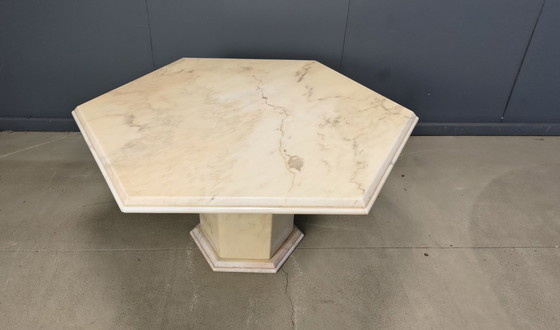 Image 1 of Achteckiger italienischer Marmor-Esstisch aus den 1970er Jahren
