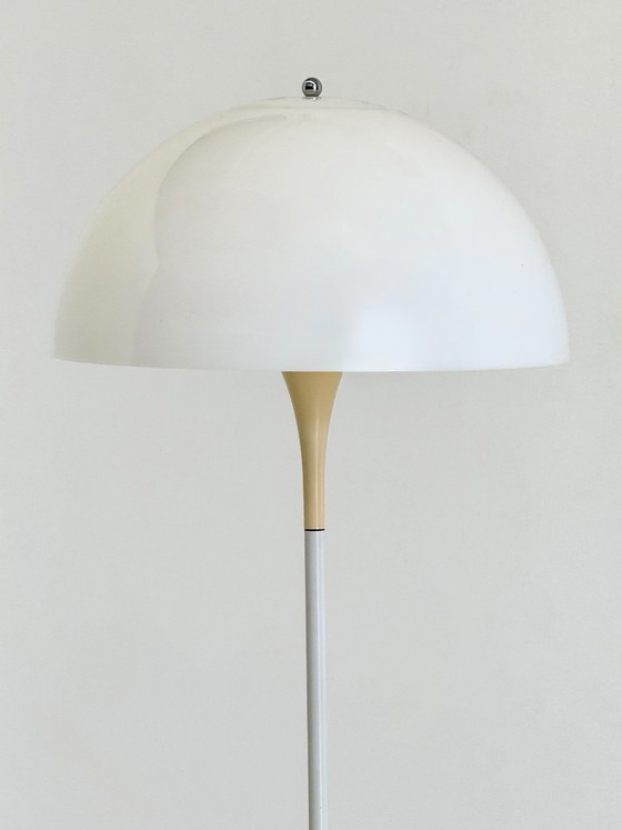 Image 1 of Lámpara de pie Panthella de Louis Poulsen y Verner Panton