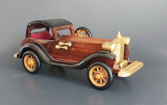 Image 1 of Voitures et camions en bois fabriqués et peints à la main