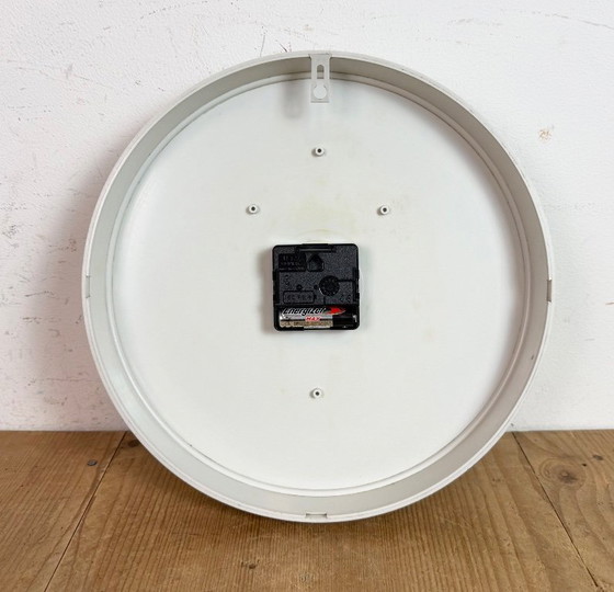 Image 1 of Vintage kantoorwandklok van Elektročas, jaren 90.