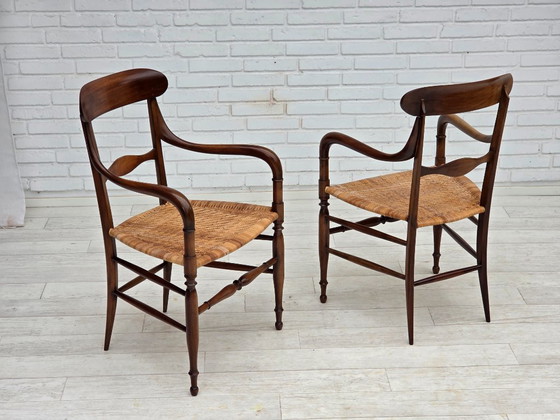 Image 1 of Anni '70, design italiano di Fratelli Levaggi, 2 poltrone, modello "Campanino", legno di ciliegio.