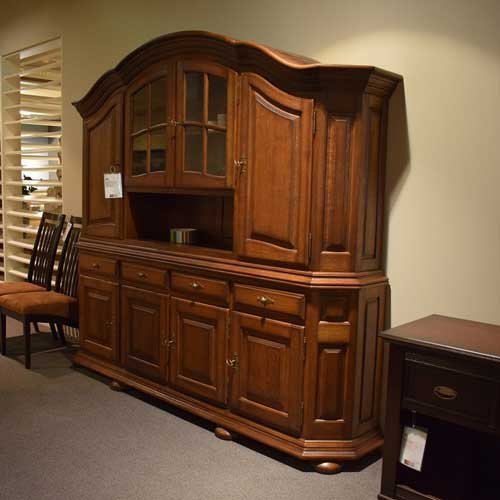 Credenza Nokere a 4 ante con etichetta privata