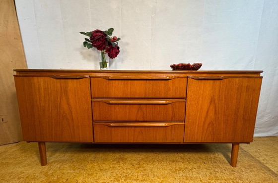 Buffet vintage exceptionnel en teck, style années 60 | Design britannique scandinave. Un buffet vintage des (photo 9 of 9)