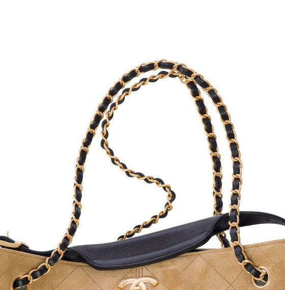 Image 1 of Sac CHANEL en Suède Beige - 103487