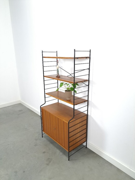 Image 1 of Armario modular WHB de diseño en teca con tres estantes