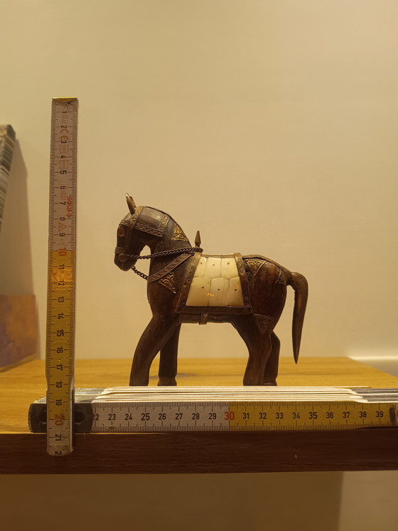 Image 1 of Holzpferd mit Elfenbein und Messing