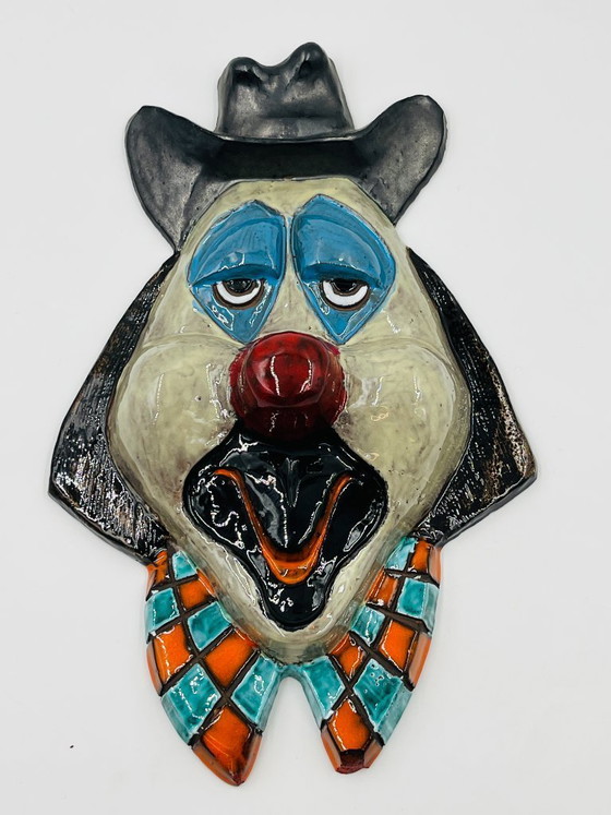 Image 1 of Große, an der Wand befestigte Clownmaske aus glasierter Terrakotta