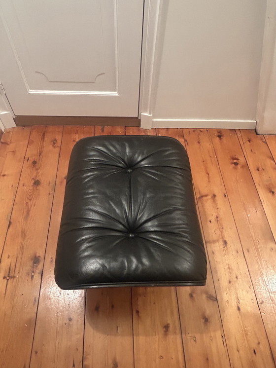 Image 1 of Eames Vitra Ottoman b/b 1971 1e eigenaar