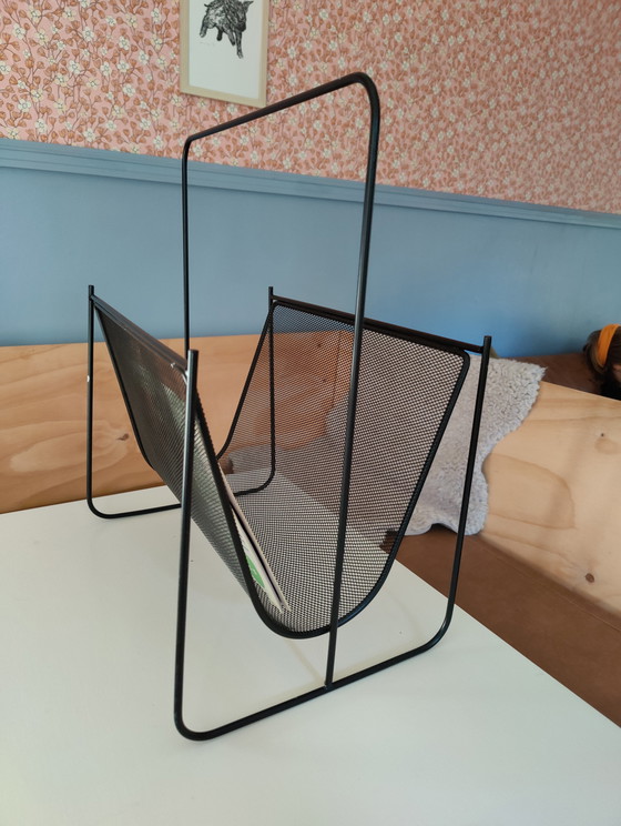 Image 1 of Schwarzes Metall-Rednerpult, wahrscheinlich tomado