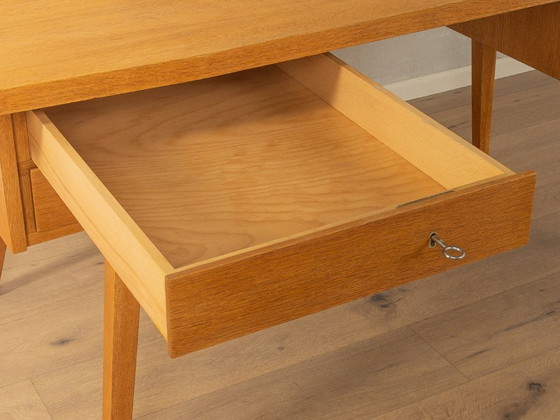 Image 1 of Bureau des années 1950, vintage