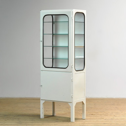 Armoire à pharmacie vintage, années 1970
