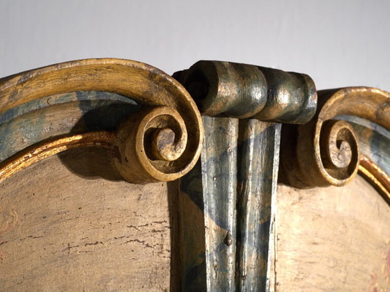 Antiker barocker bemalter Kleiderschrank aus Kiefer – Österreichisch-Ungarische Monarchie, Jahr 1794 (photo 30 of 40)