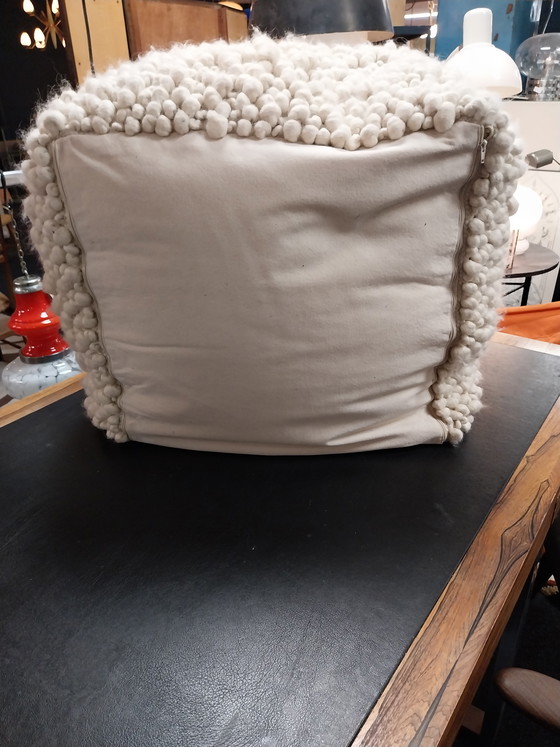 Image 1 of 1 pouf bulle Eichholtz 100% laine