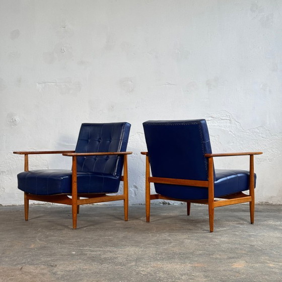 Image 1 of Een paar Hongaarse blauwe kunstlederen fauteuils, 1960