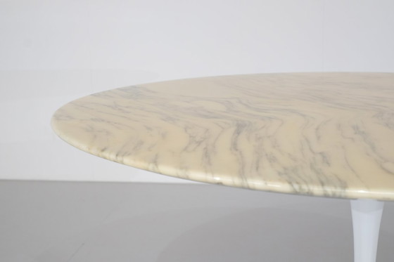 Image 1 of Dining table Tulip in marble by Eero Saarinen for Knoll International - 1960s