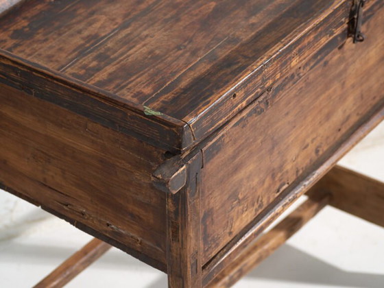 Antique Chinese lift-top desk in pine – China, circa 1930 – Iron (photo 17 of 40)