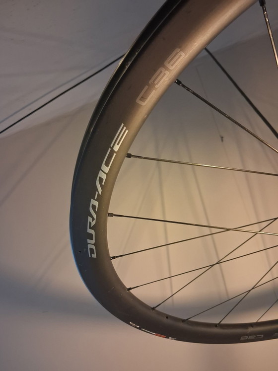 Lamp made from a carbon bicycle wheel – Pendant lamps, Other (photo 4 of 5)
