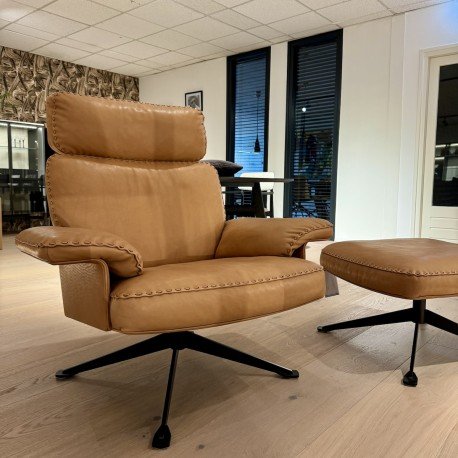 Image 1 of de Sede DS-31 swivel armchair with ottoman