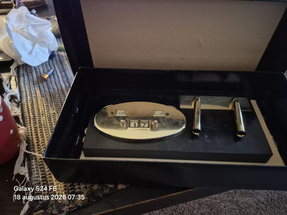 Set di scrivanie vintage – OVP Designs, Regali, Metal, Plastic (photo 3 of 9)
