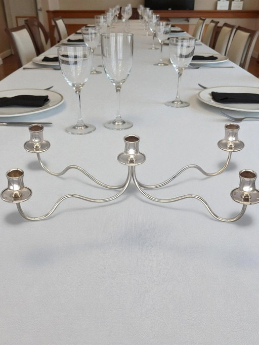 Candelabro a cinque bracci in metallo argentato, punzonato