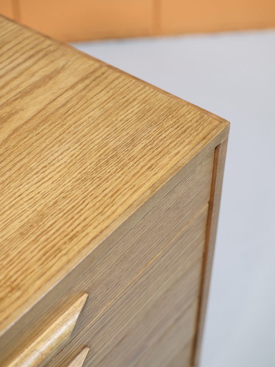 Image 1 of Buffet bas chêne vintage danois