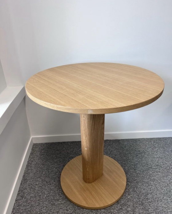 Image 1 of Table ronde en bois KANN