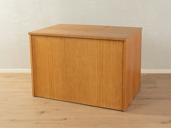 Image 1 of Bureau uit de jaren 1950