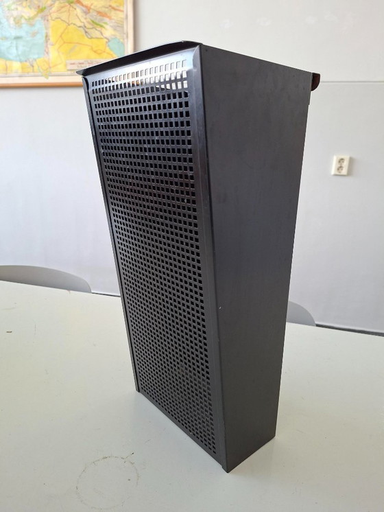 Image 1 of portaombrelli nero Pilastro Tjerk Reijenga scala appendiabiti