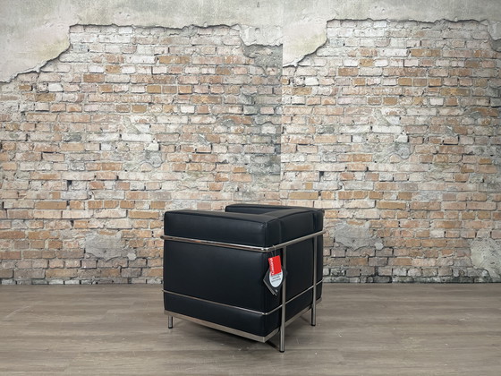 Image 1 of Cassina LC2