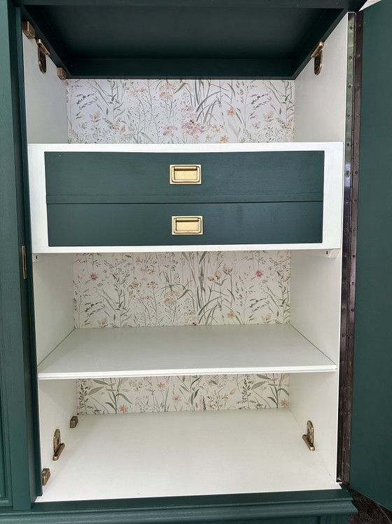 Vintage Cabinet No. 03 | Buffet in Hollywood Regency style | Handcrafted in elegant emerald green | Unique (photo 4 of 8)