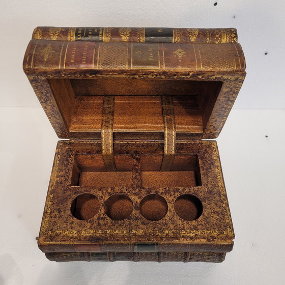 Image 1 of Decanter segreto, vetro tagliato, pelle goffrata, legno, FFS XIX - Francia