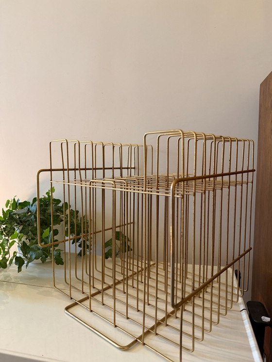 Portadischi vintage a forma di cubo Mid-Century, Oggetti decorativi, Metallo, Dorato (foto 6 di 6)