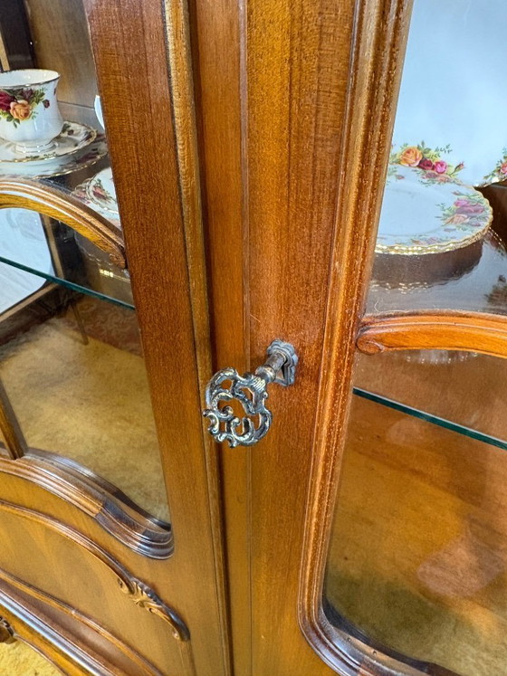 Image 1 of Classic Baroque Style Display Cabinet / Vitrine – Circa 1940–1960  Bring timeless elegance and sophistication to your home with 