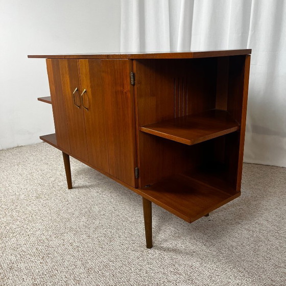 Lowboard aus Teakfurnier, 1960/70, Midcentury Modern – Highboards, Wood, Vintage (photo 10 of 17)