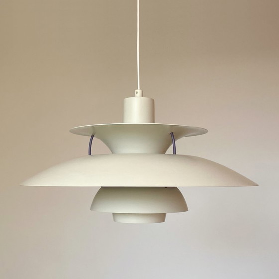 Image 1 of Poulsen PH5 LAMP wit vintage design Denmark MidCentury